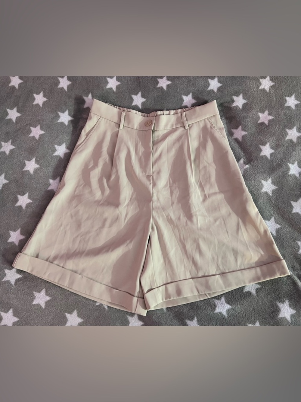 Beige Bermuda Shorts Women's Large